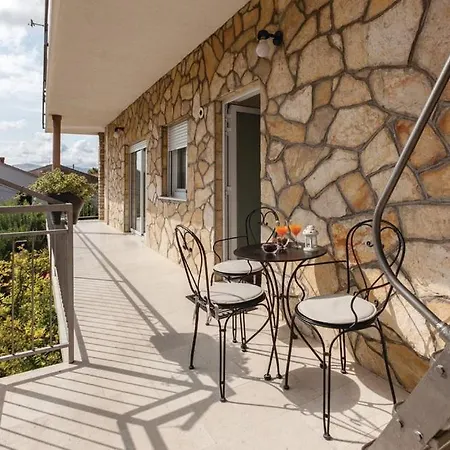 Apartament Robert *